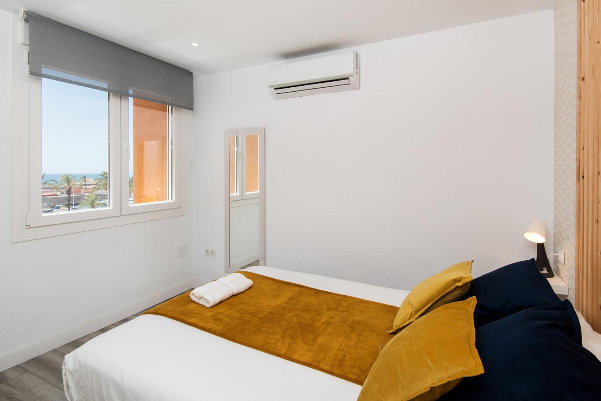 Palm True Towers 1, Marina Beach Apartment ฟูเอนฮิโรลา ภายนอก รูปภาพ